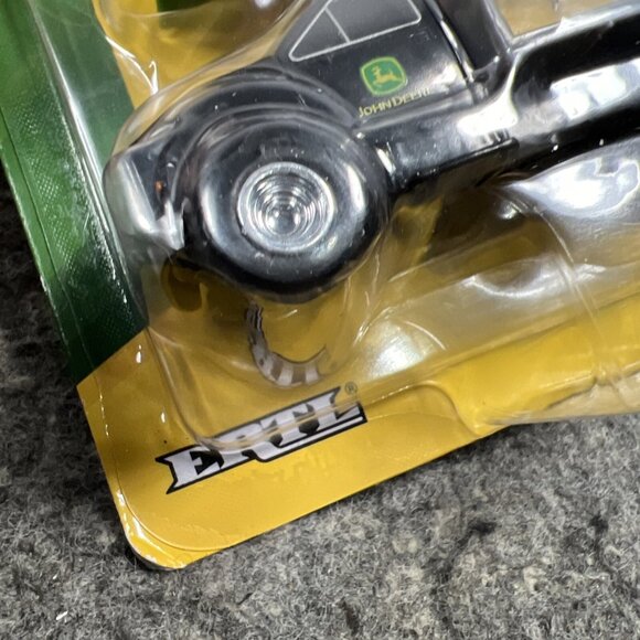 NEW John Deere 4 Vehicle Gift Set Dump Truck Tractor Loader /2010 - Picture 5 of 11